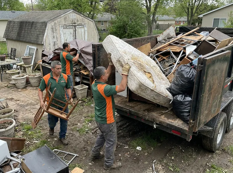 Yard, Shed & Patio Debris in Bartlett, IL